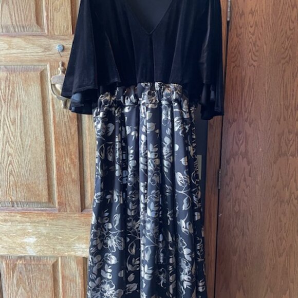 Kiyonna 4X 26-28 Black Gold Metallic Radiant Opulence Evening Gown - Picture 3 of 6